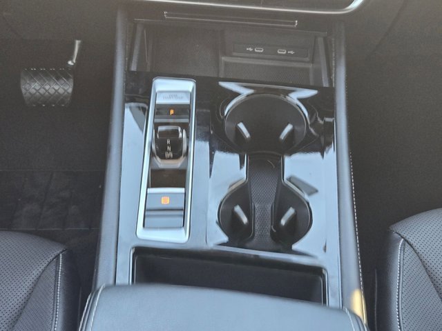 Used 2024 Volkswagen Atlas SE image 17