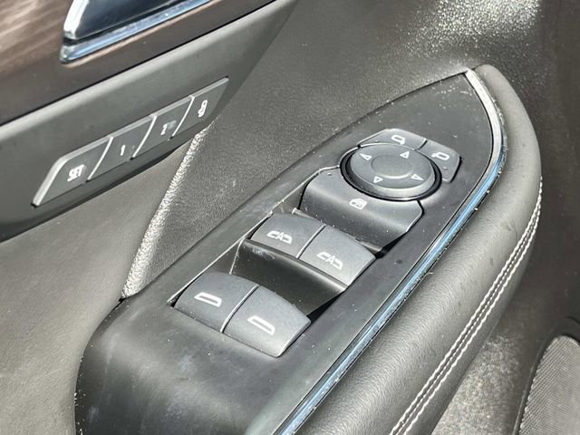 Used 2023 Buick Envision Avenir AWD/4WD image 25