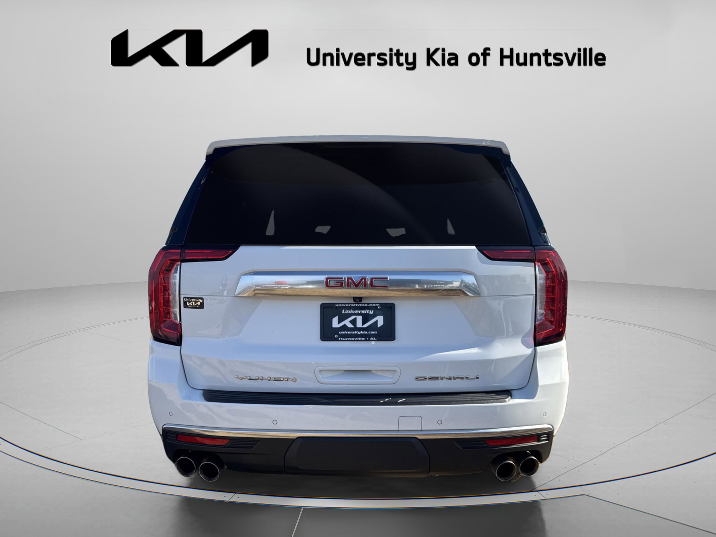 Used 2024 GMC Yukon XL Denali image 6