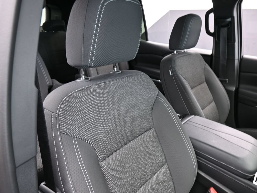 Used 2024 Chevrolet Traverse LT FWD image 47
