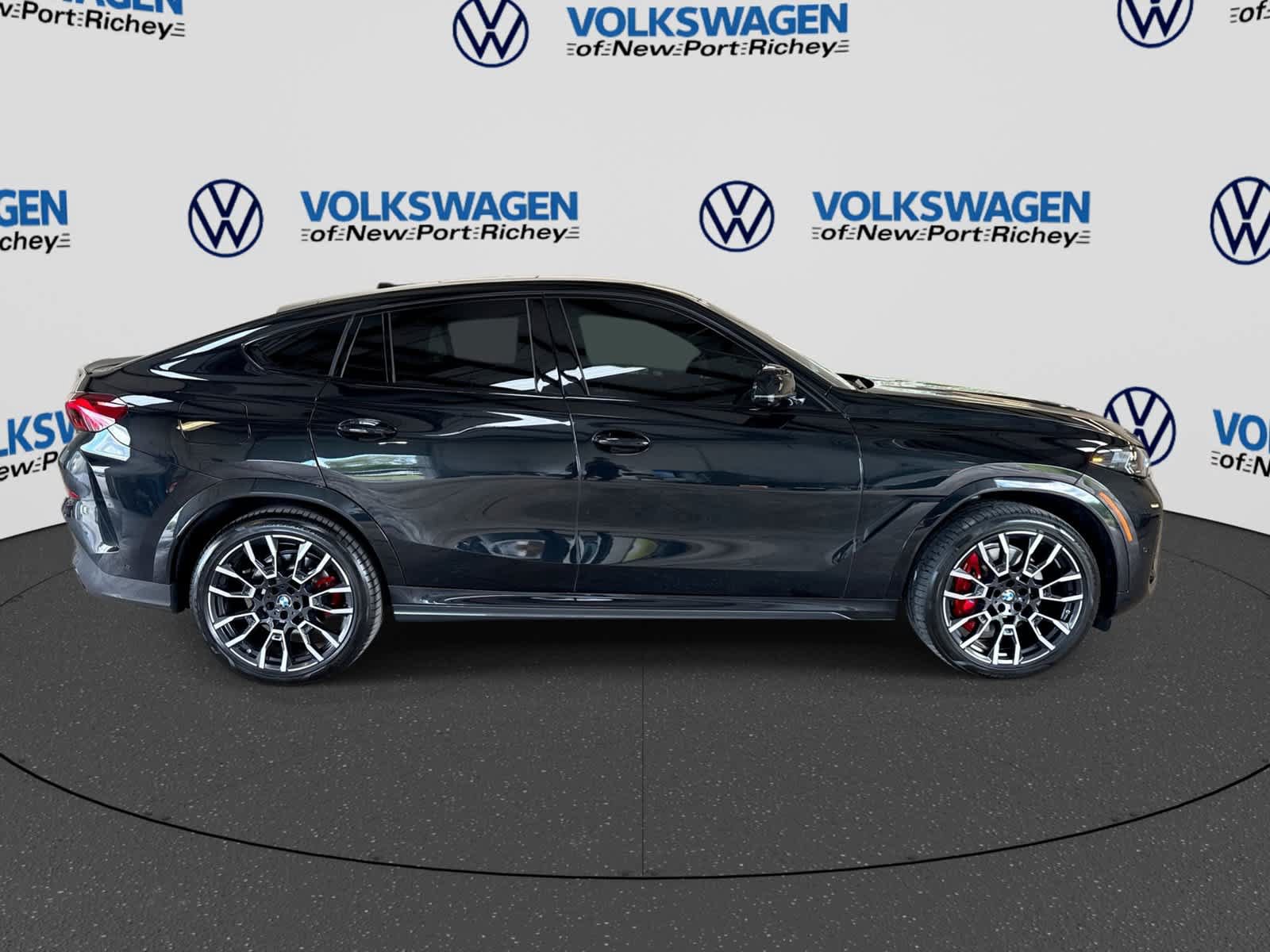Used 2025 BMW X6 xDrive40i w/ Premium Package AWD/4WD image 14