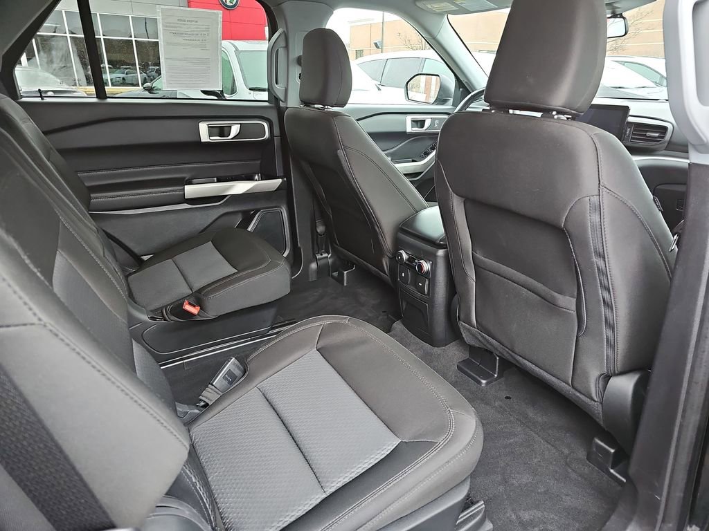 Used 2022 Ford Explorer XLT w/ Class IV Trailer Tow Package image 11
