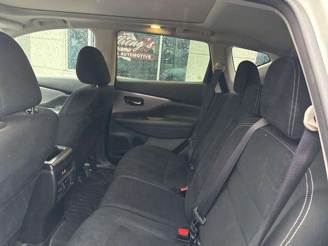 Used 2019 Nissan Murano SV image 17