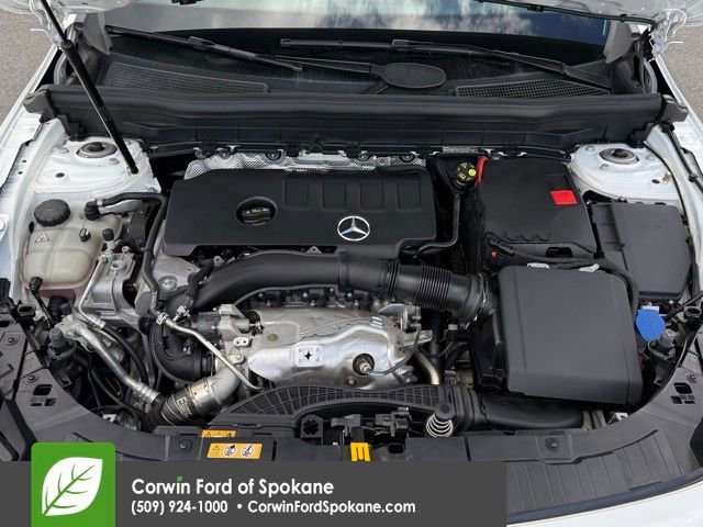 Used 2022 Mercedes-Benz GLB 250 4MATIC image 34