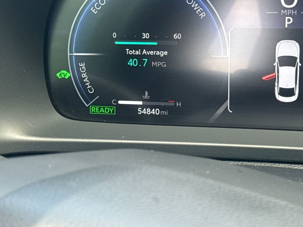 Used 2023 Toyota Crown Limited image 34