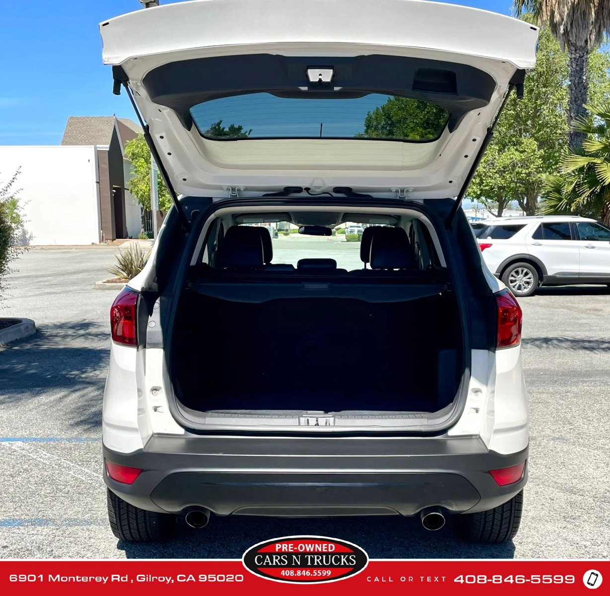 Used 2019 Ford Escape SE image 12