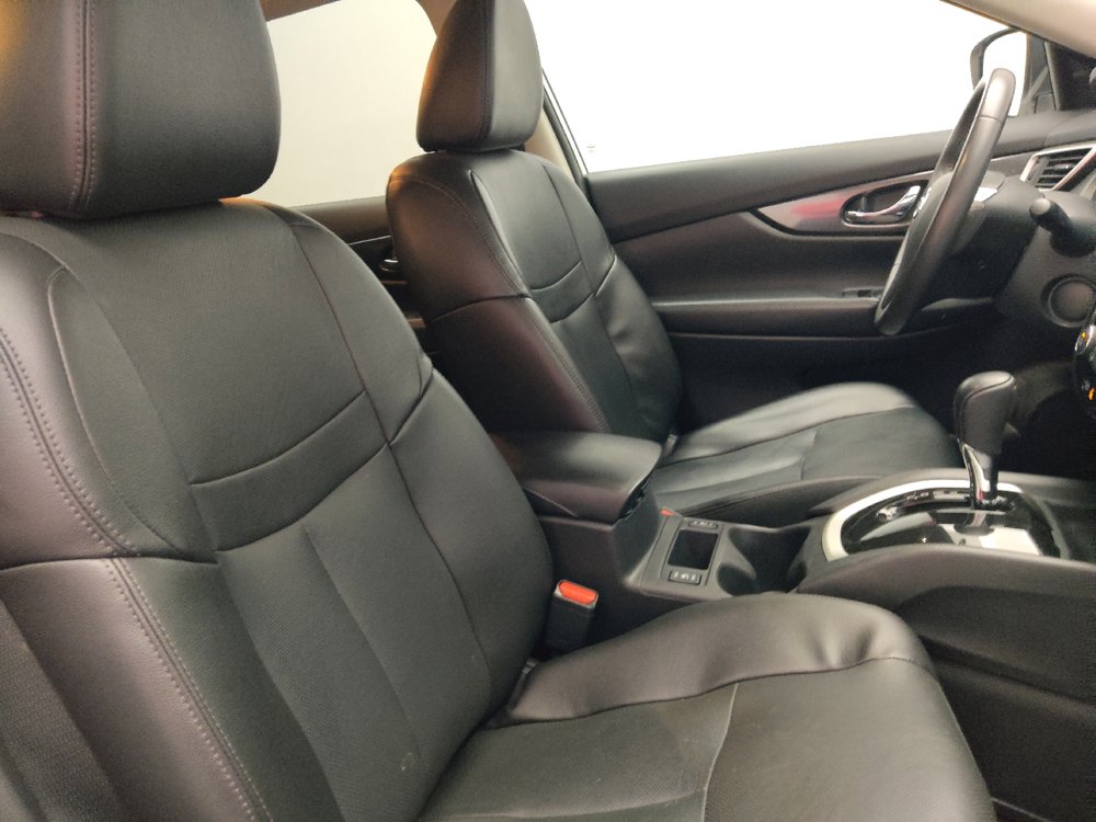 Used 2016 Nissan Rogue SL w/ SL Premium Package image 21