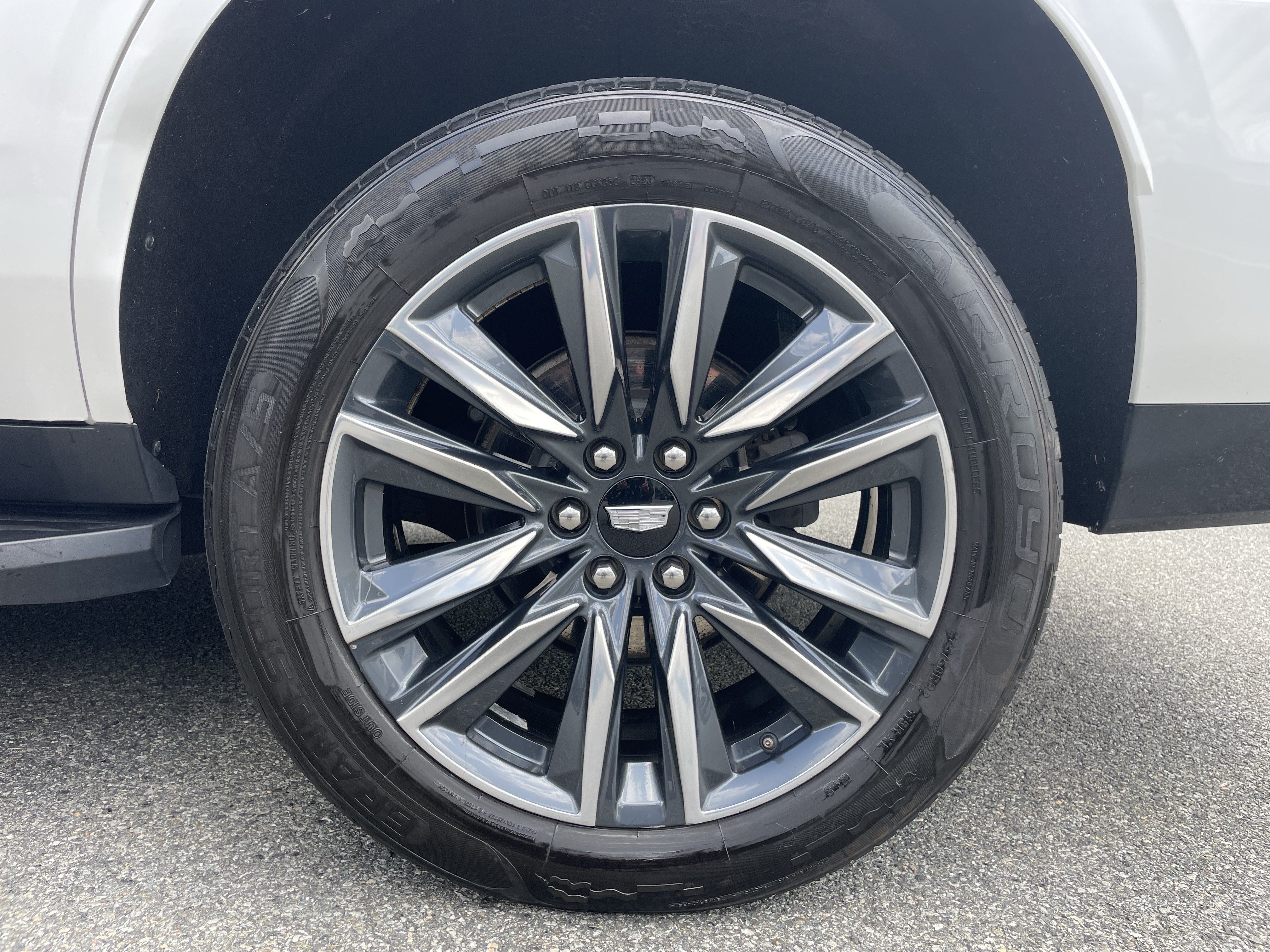 Used 2021 Cadillac Escalade Sport AWD/4WD image 10