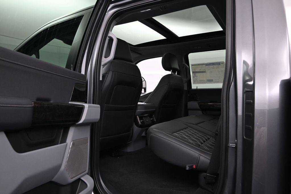 New 2026 Ford F250 XLT w/ XLT Premium Package AWD/4WD image 22
