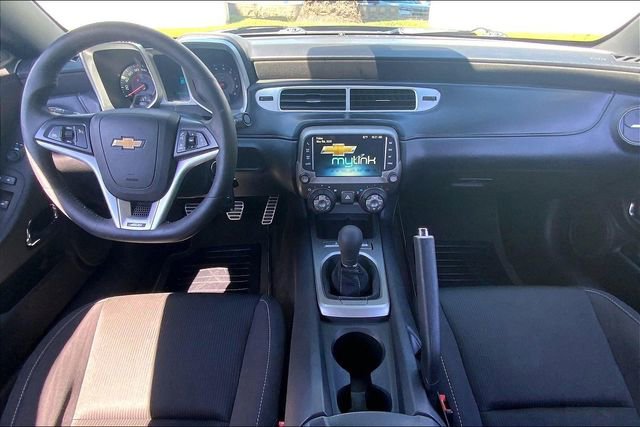 Used 2015 Chevrolet Camaro SS w/ SS Performance Package RWD image 15