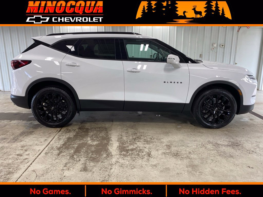 New 2026 Chevrolet Blazer LT w/ LPO, Black Sport Package