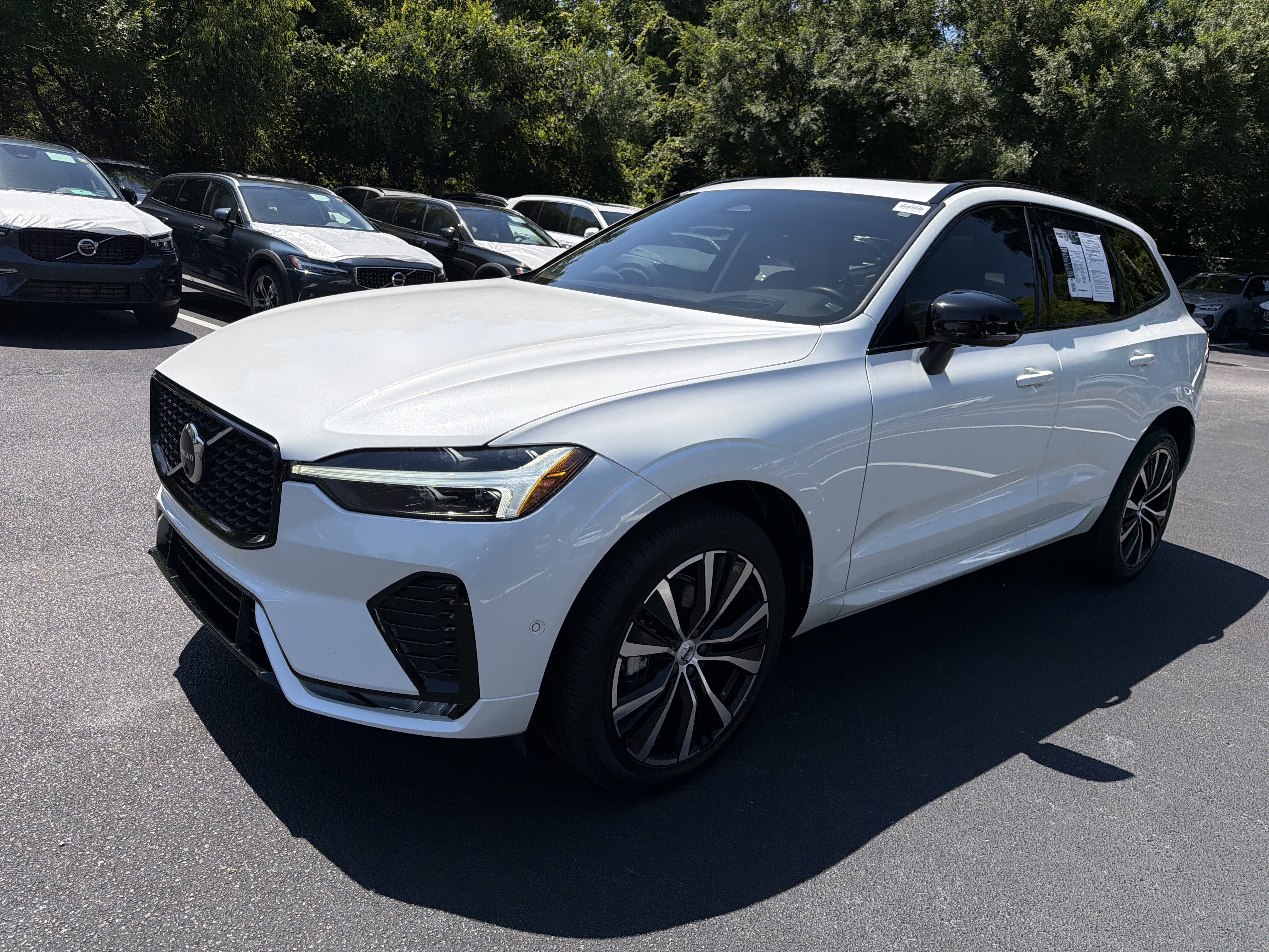 Certified 2023 Volvo XC60 B5 Ultimate w/ Protection Package Premier FWD image 41