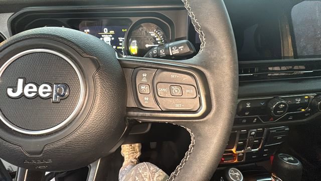 Used 2025 Jeep Wrangler Unlimited Sport S 4xe AWD/4WD image 18