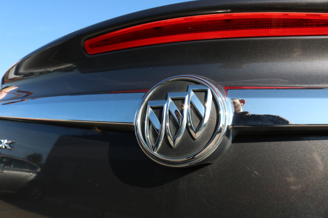 Used 2011 Buick Regal CXL w/ RL3 Preferred Equipment Group image 9