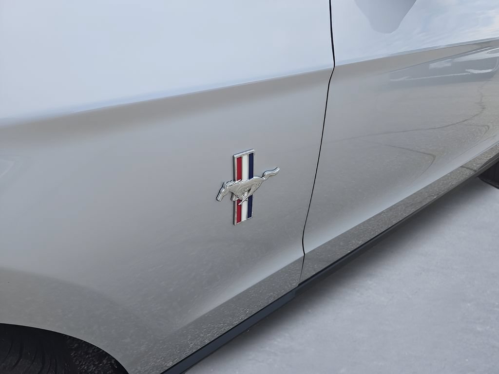 Used 2012 Ford Mustang Premium RWD image 30