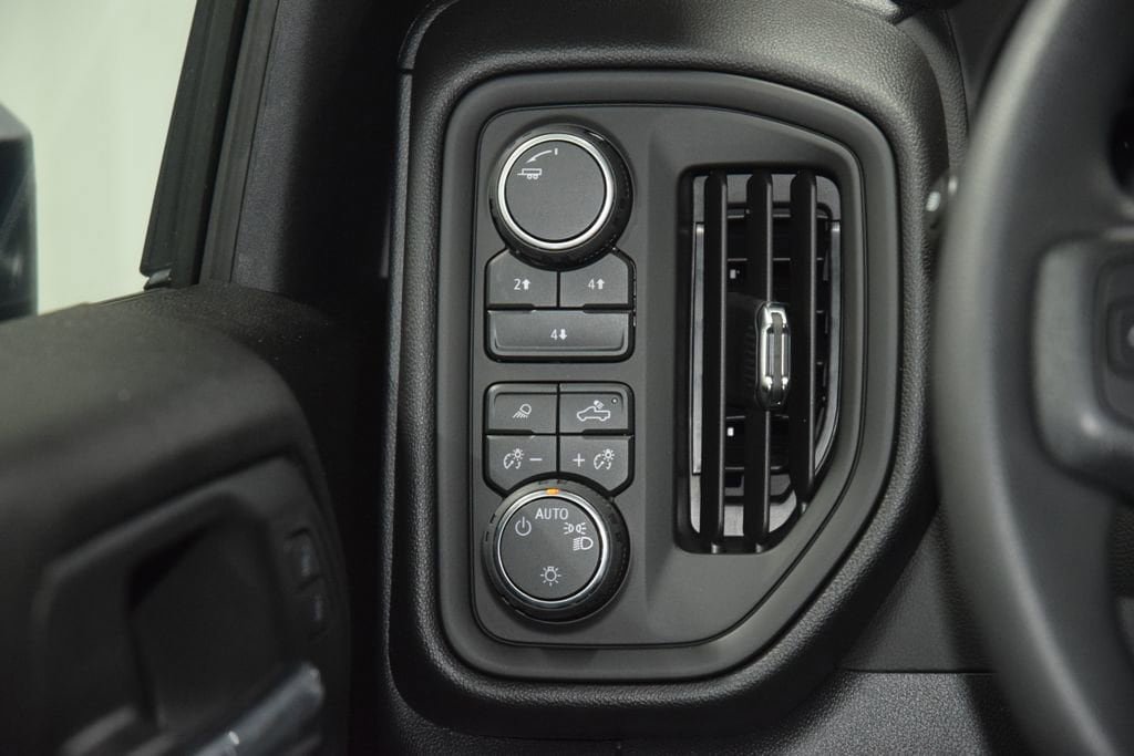 New 2026 Chevrolet Silverado 2500 Custom w/ Custom Value Package AWD/4WD image 37