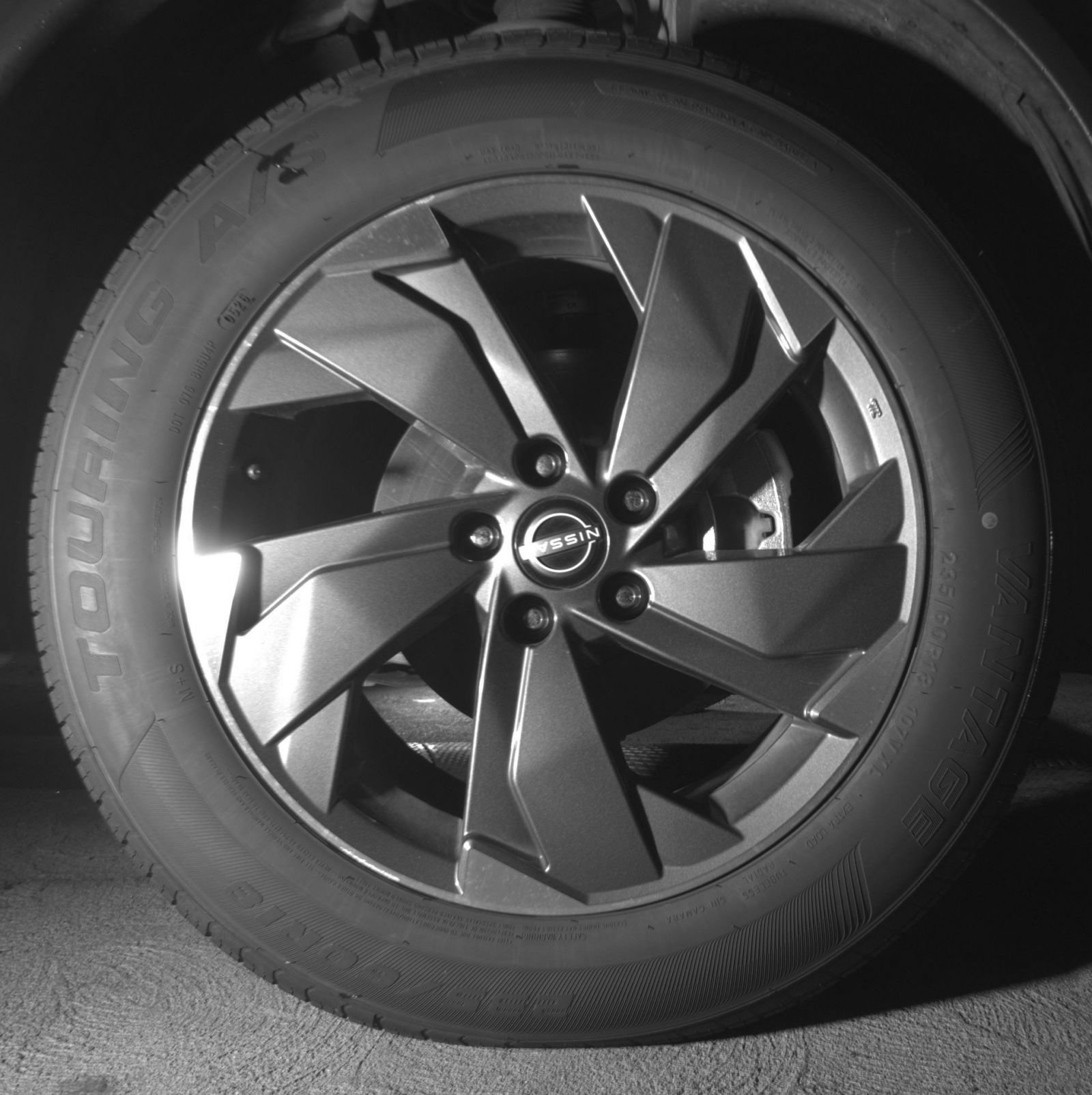 Used 2025 Nissan Rogue SV FWD image 16
