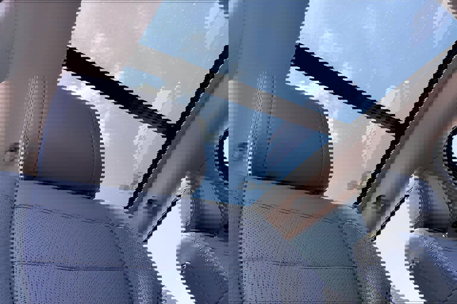 Used 2024 Toyota Tundra Limited w/ Power Package AWD/4WD image 14