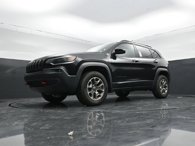 Used 2022 Jeep Cherokee Trailhawk AWD/4WD image 46