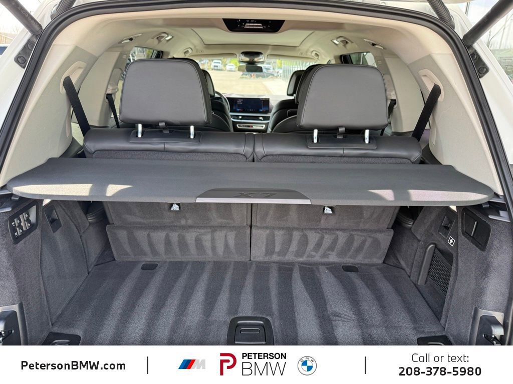 Used 2024 BMW X7 xDrive40i image 14
