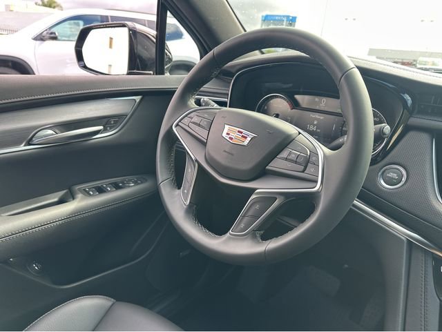 New 2026 Cadillac XT5 Luxury w/ LPO, Floor Liner Package FWD image 8