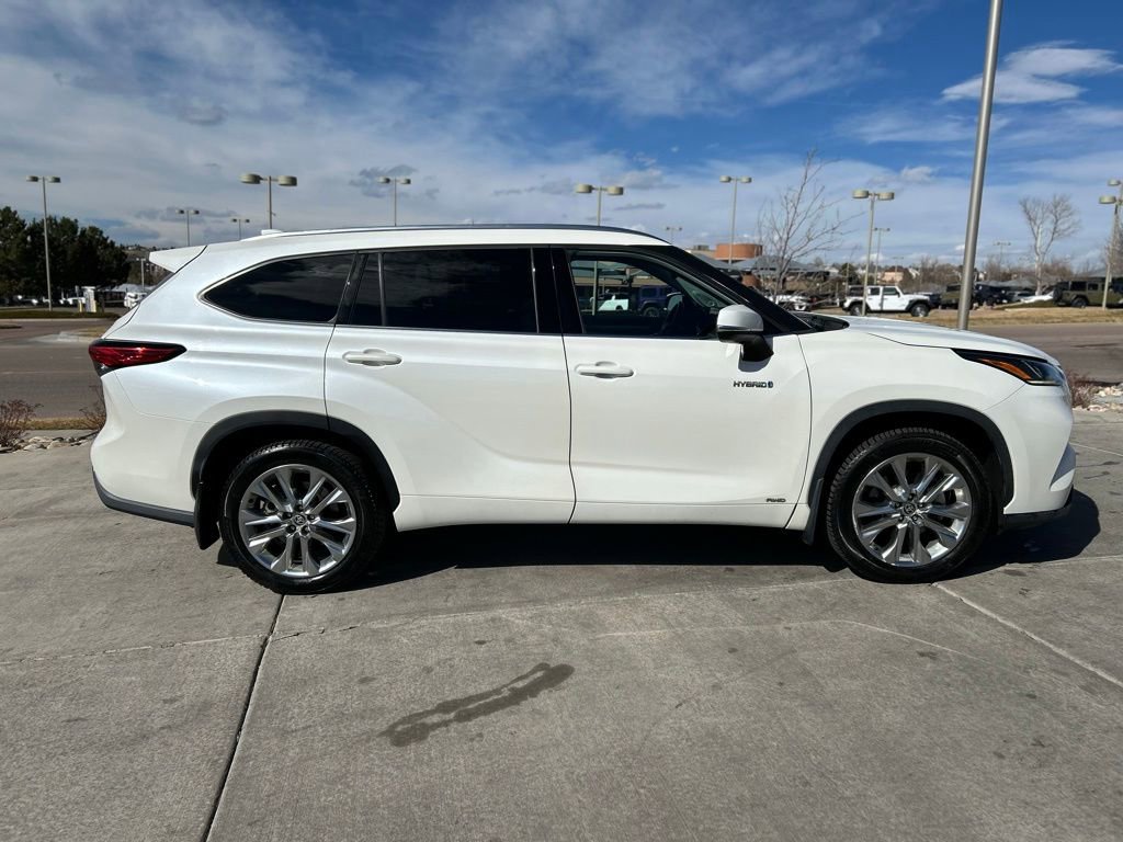 Used 2021 Toyota Highlander Limited image 8