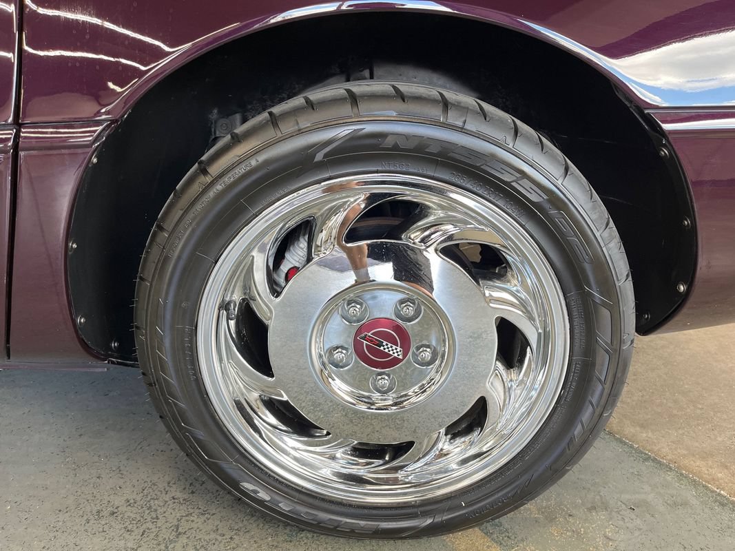 Used 1993 Chevrolet Corvette Coupe RWD image 37