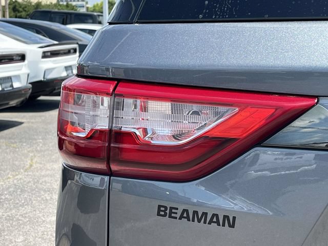 Used 2021 Chevrolet Traverse RS w/ LPO, Floor Liner Package FWD image 10