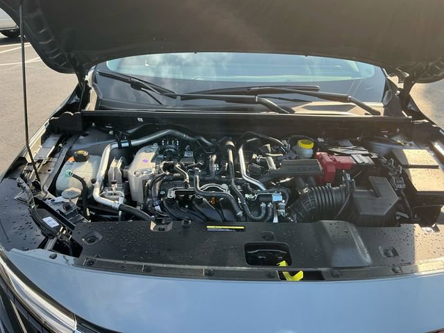 New 2026 Nissan Sentra SR w/ Floor Mat Package FWD image 18