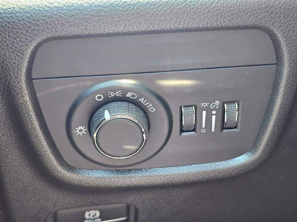 New 2026 Jeep Grand Cherokee Laredo RWD image 17