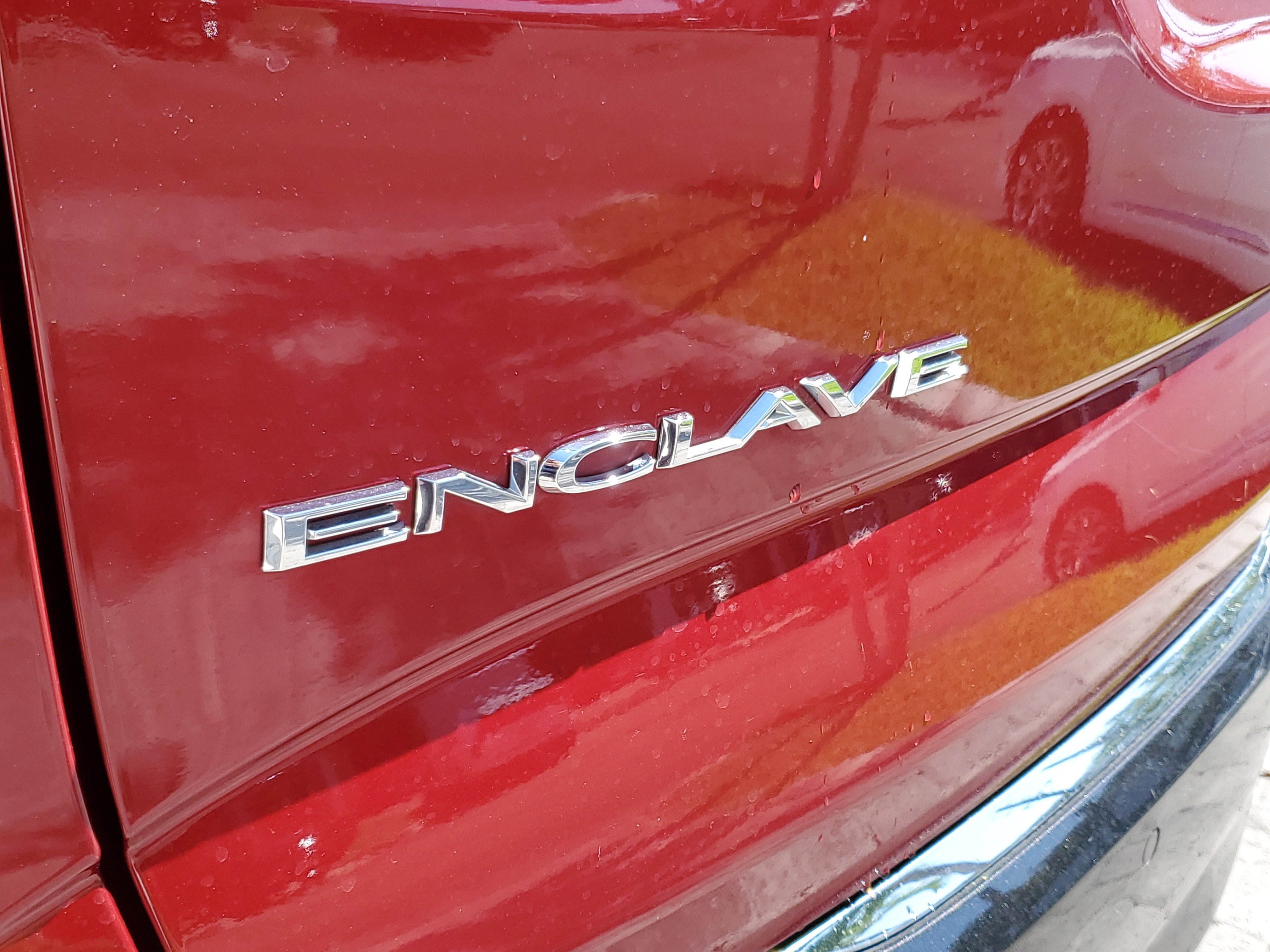 Used 2020 Buick Enclave Essence w/ Sound and Sites Package image 8