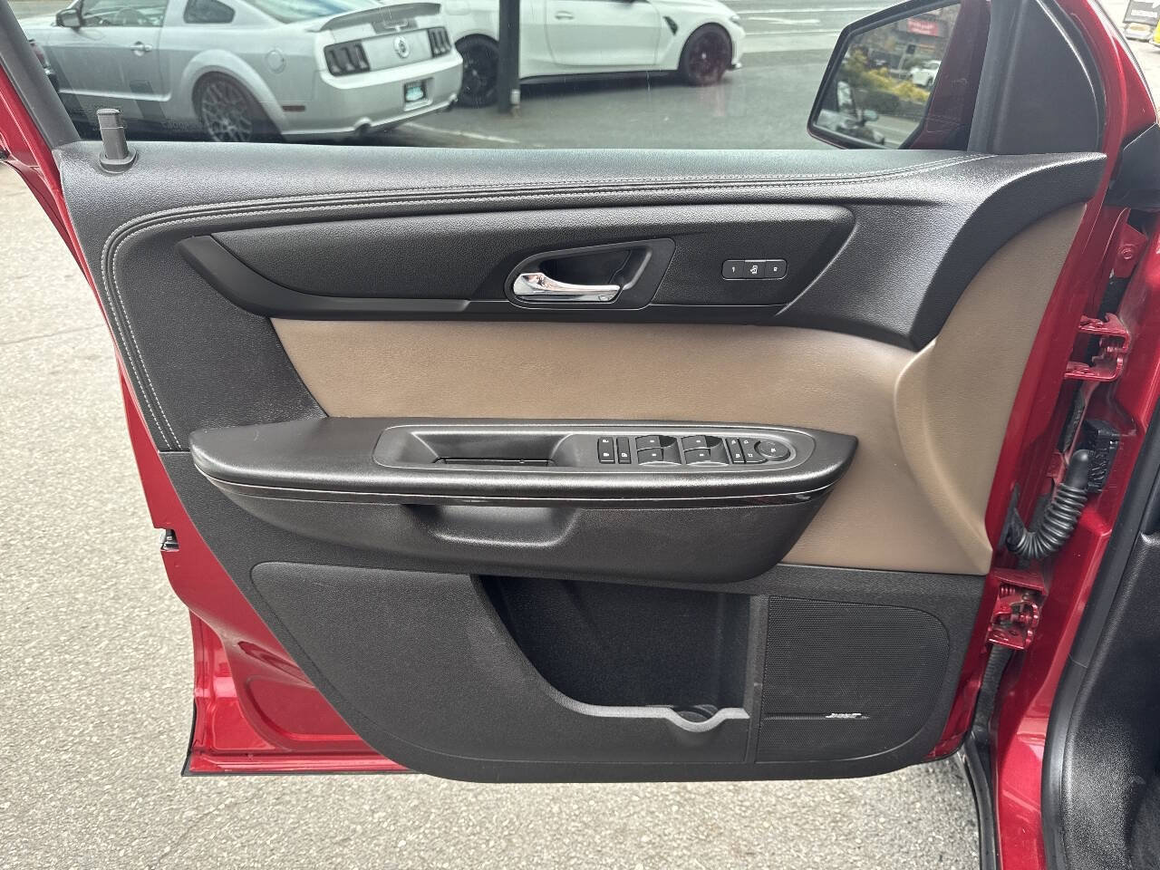 Used 2013 GMC Acadia SLT AWD/4WD image 27
