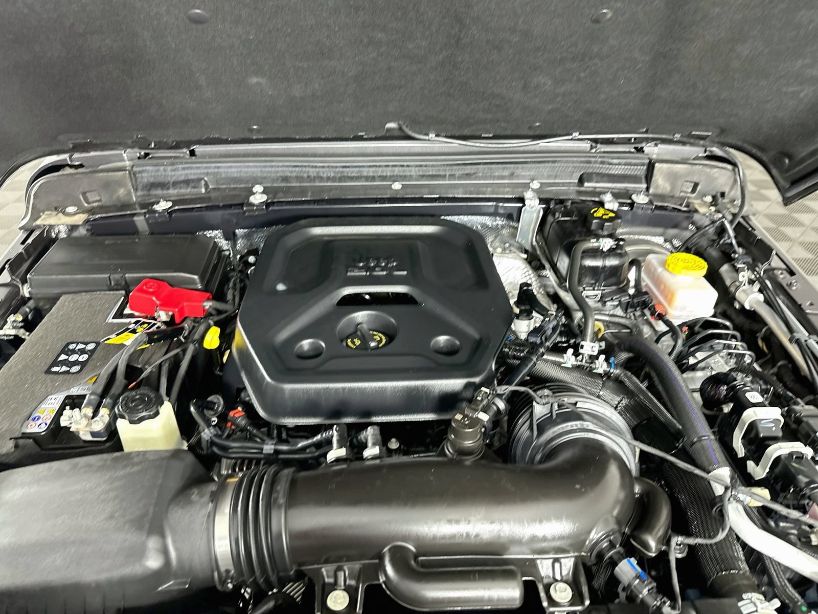 Used 2025 Jeep Wrangler Unlimited Sport AWD/4WD image 30