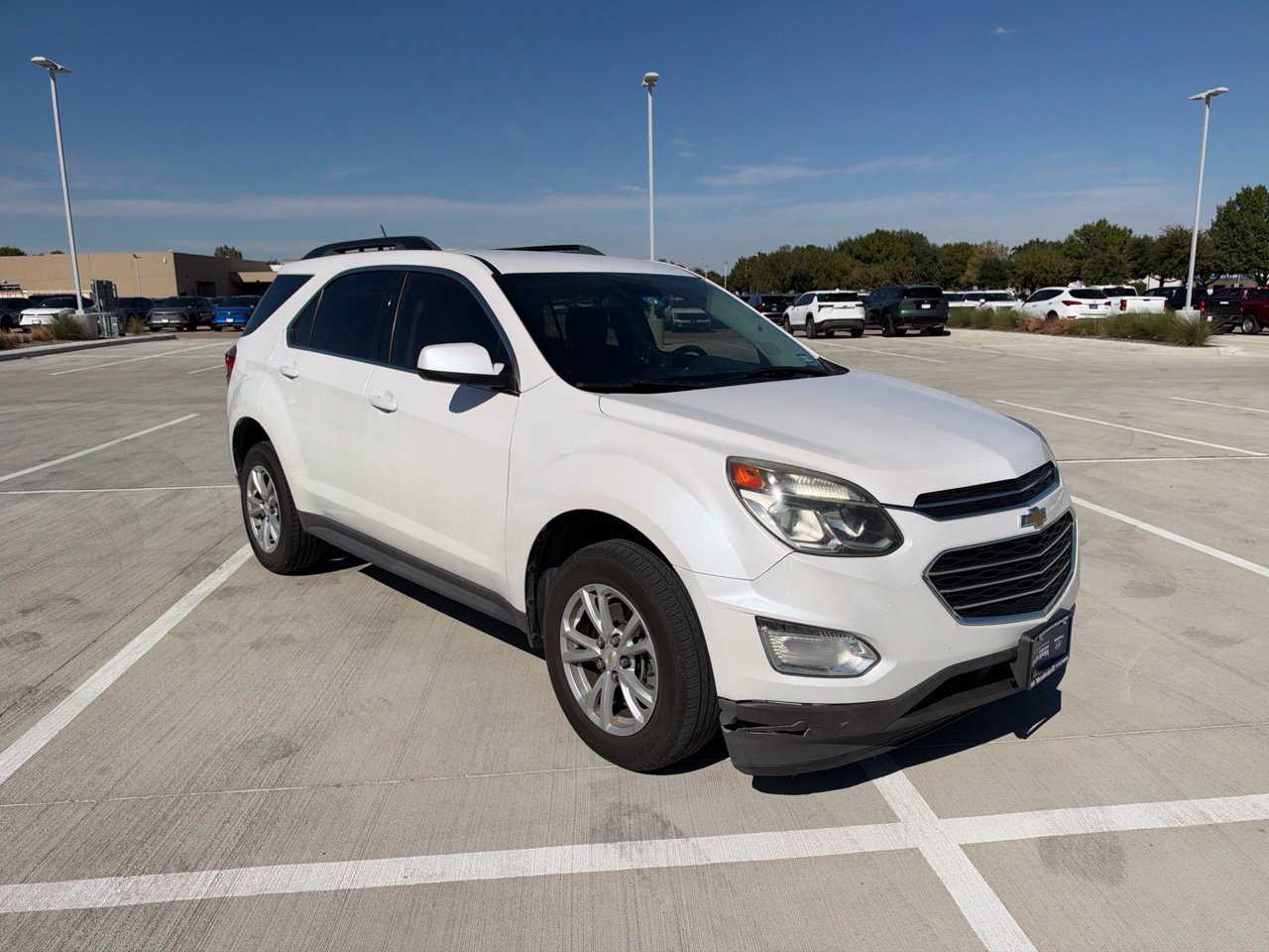 Used 2017 Chevrolet Equinox LT w/ Convenience Package FWD image 3