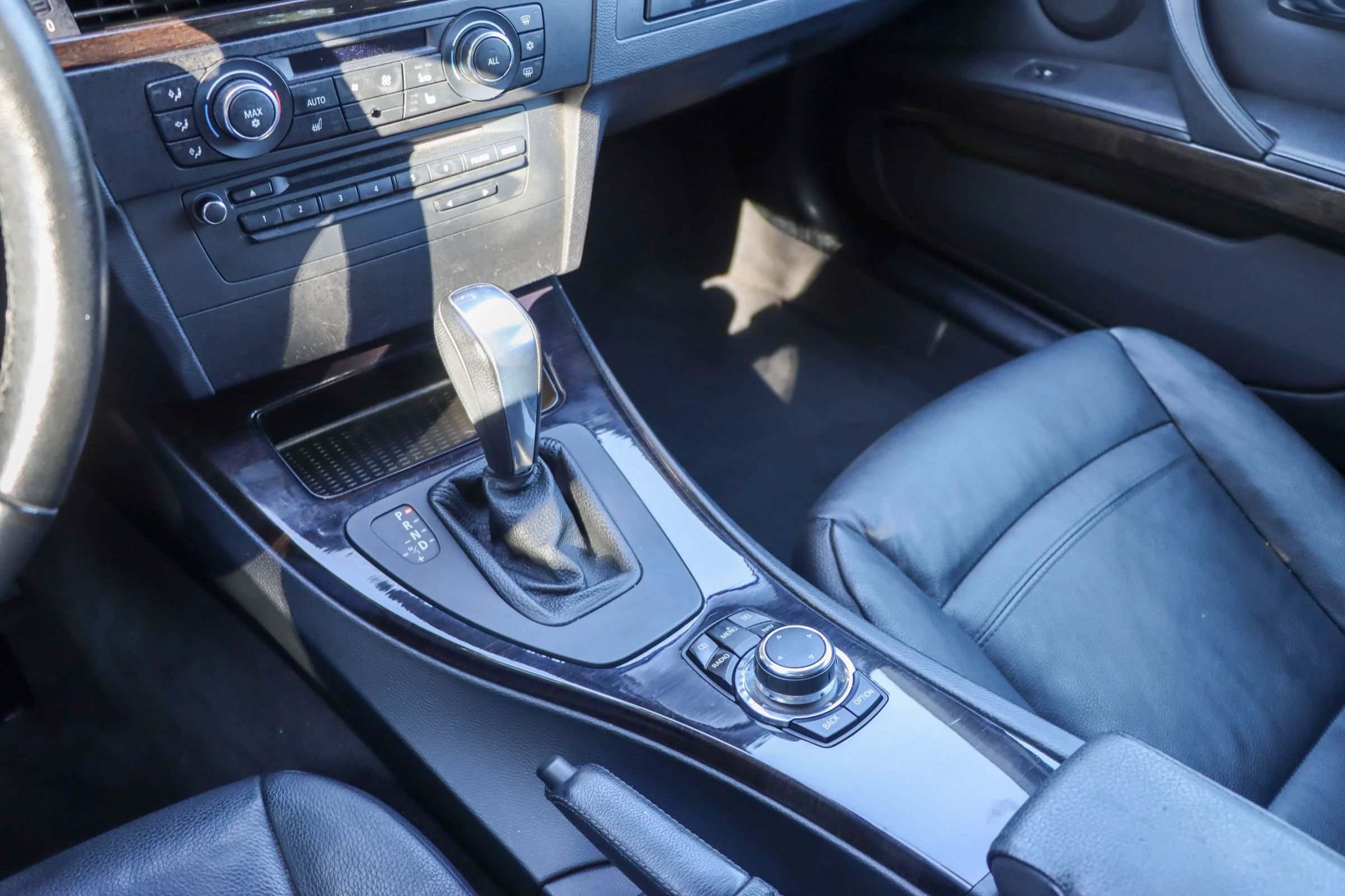 Used 2011 BMW 335i Coupe w/ Premium Pkg RWD image 38