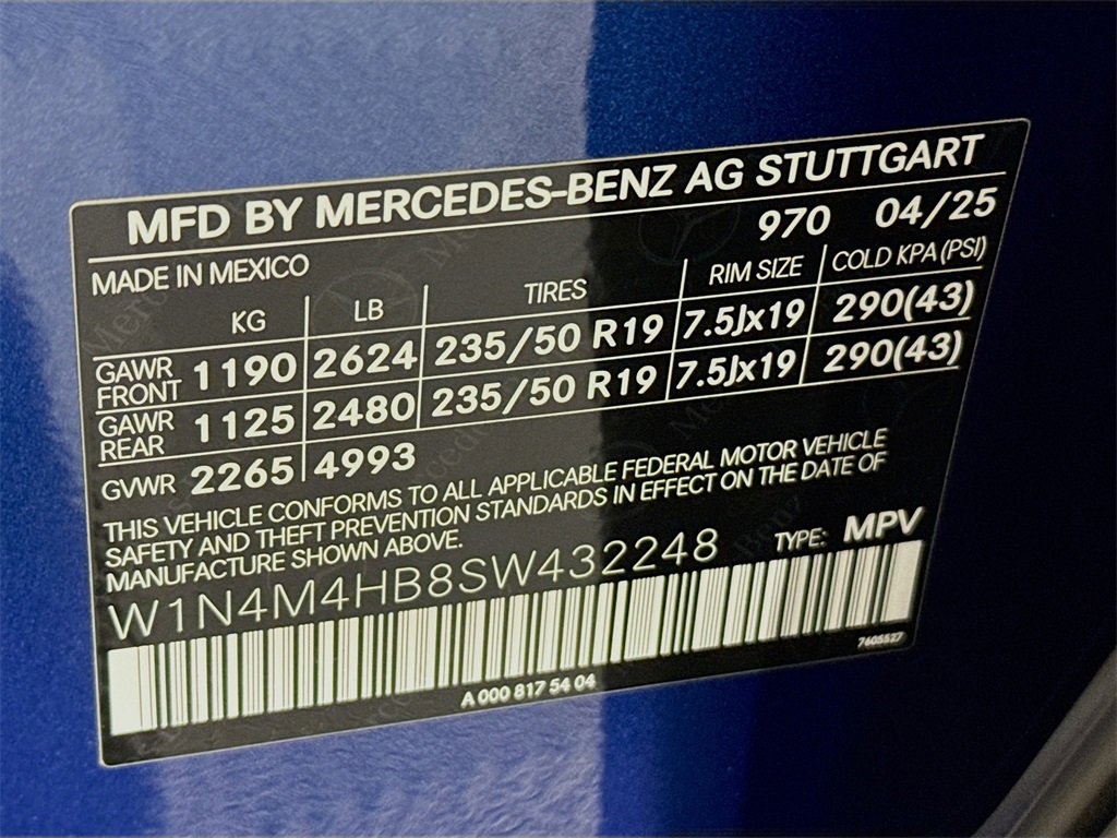 Used 2025 Mercedes-Benz GLB 250 4MATIC image 28