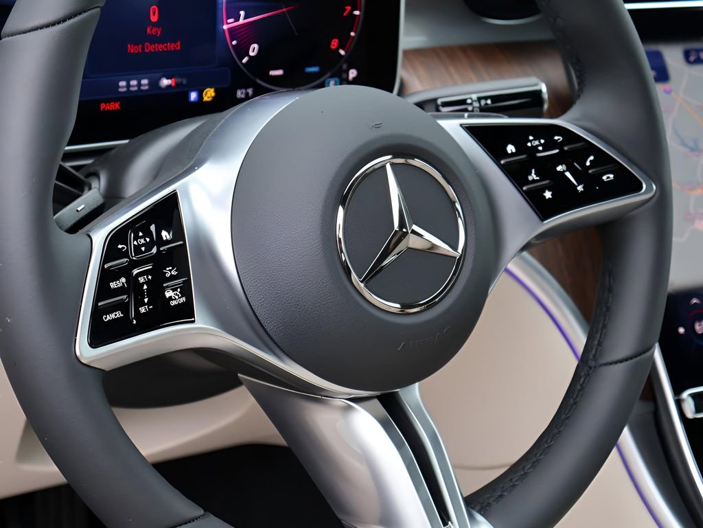Certified 2025 Mercedes-Benz C 300 4MATIC Sedan image 20