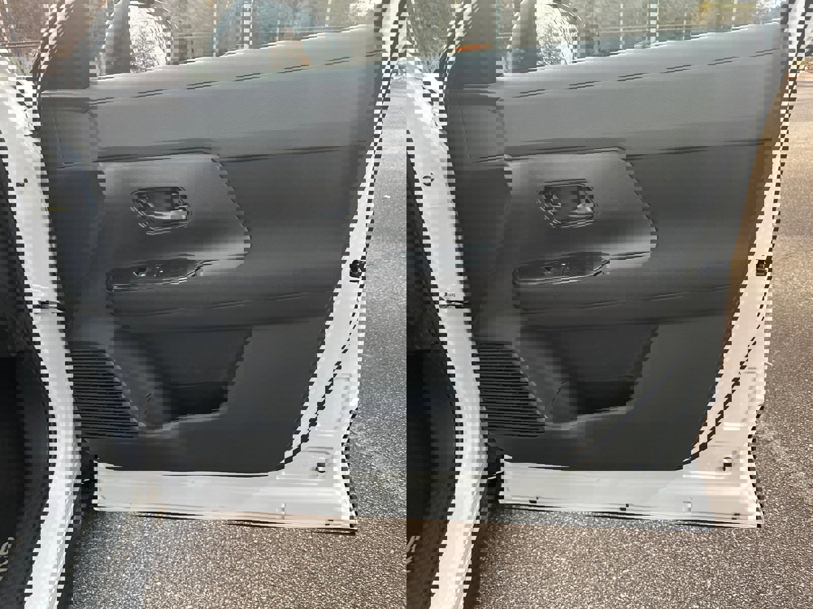 New 2026 Nissan Kicks S image 14