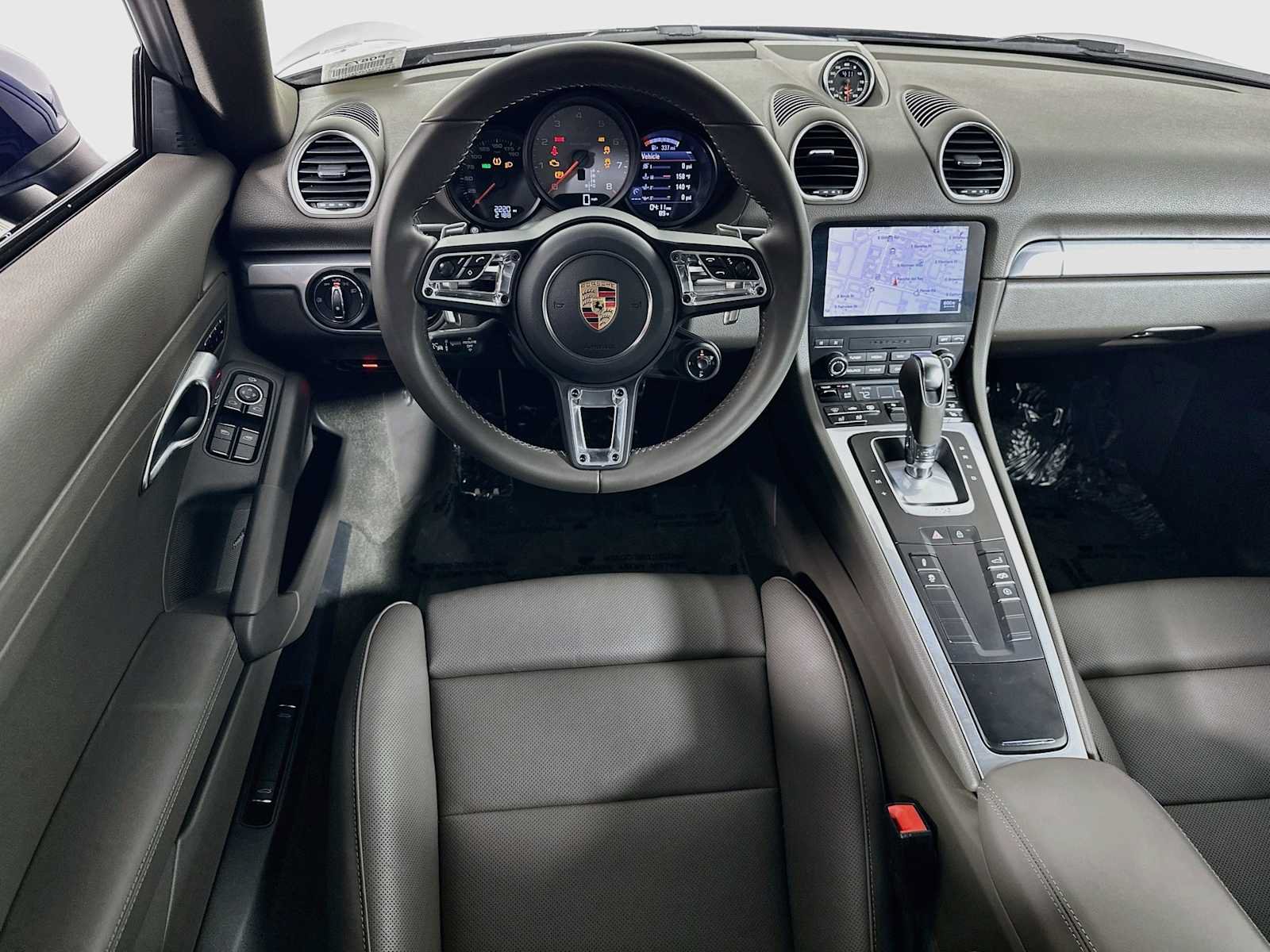 Certified 2025 Porsche 718 Cayman S RWD image 22