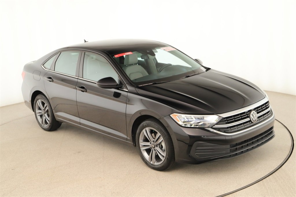 Used 2023 Volkswagen Jetta SE image 35