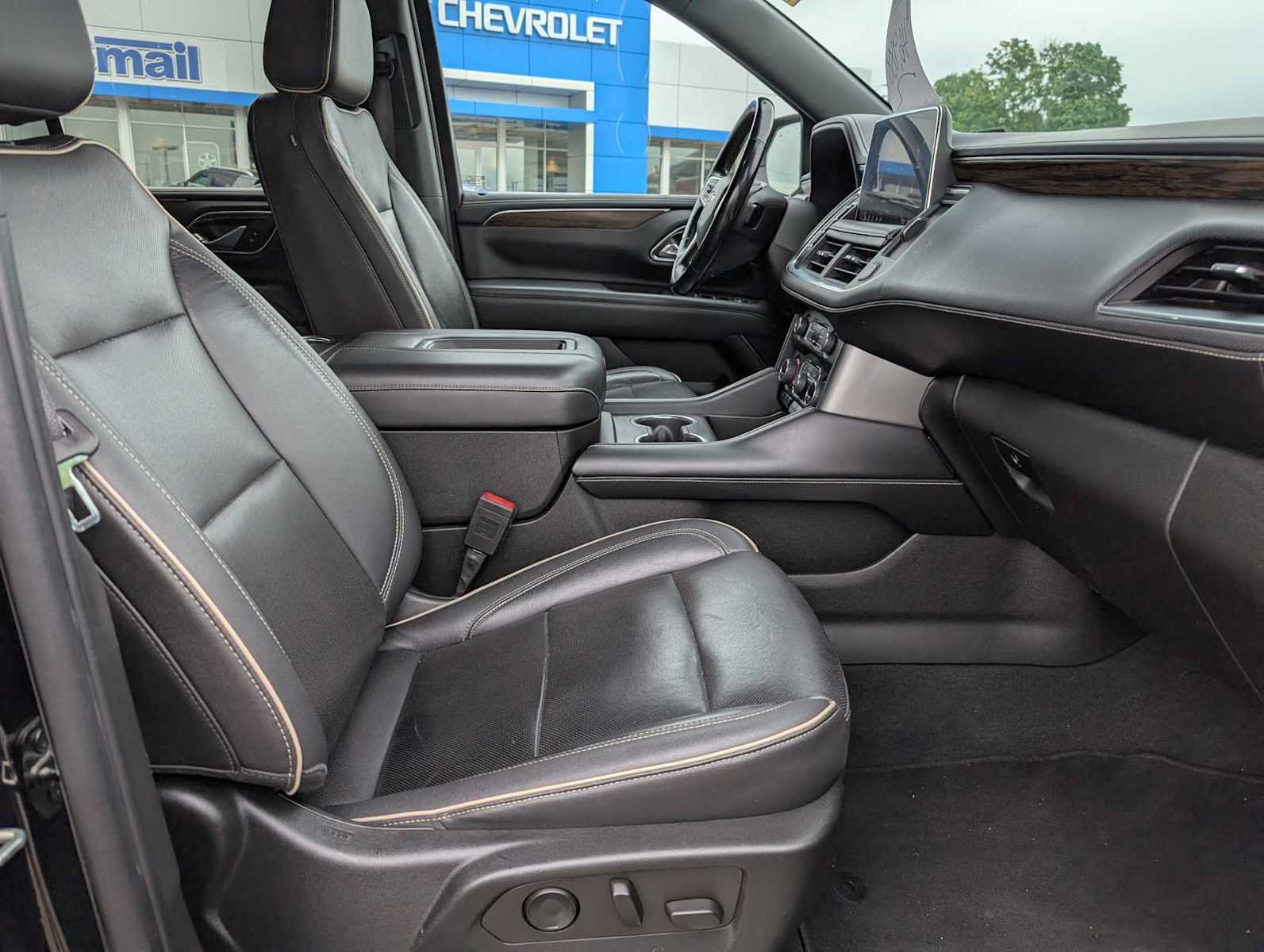 Used 2021 Chevrolet Tahoe Premier AWD/4WD image 43