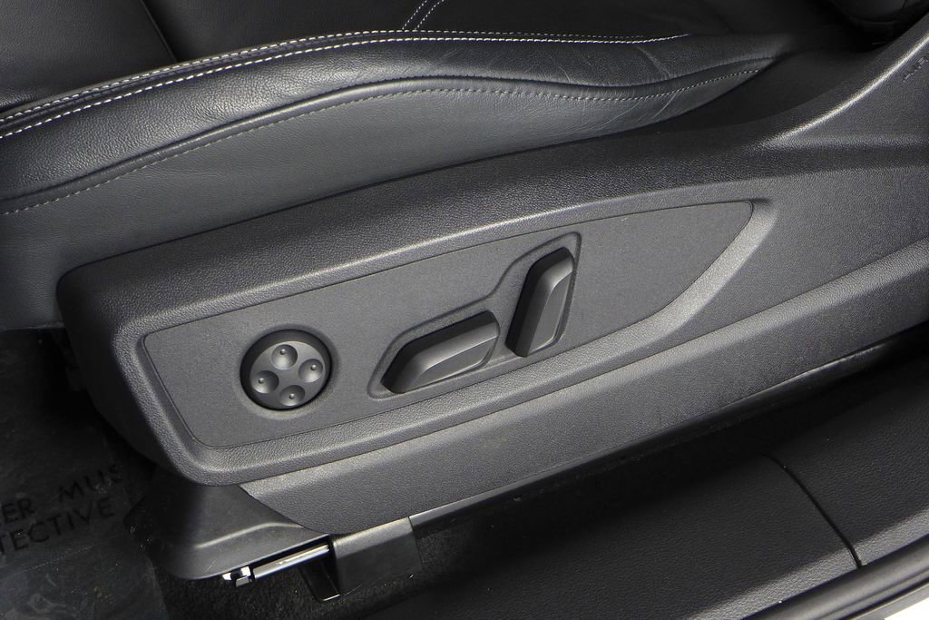 Used 2023 Audi Q5 2.0T Premium w/ Convenience Package image 23
