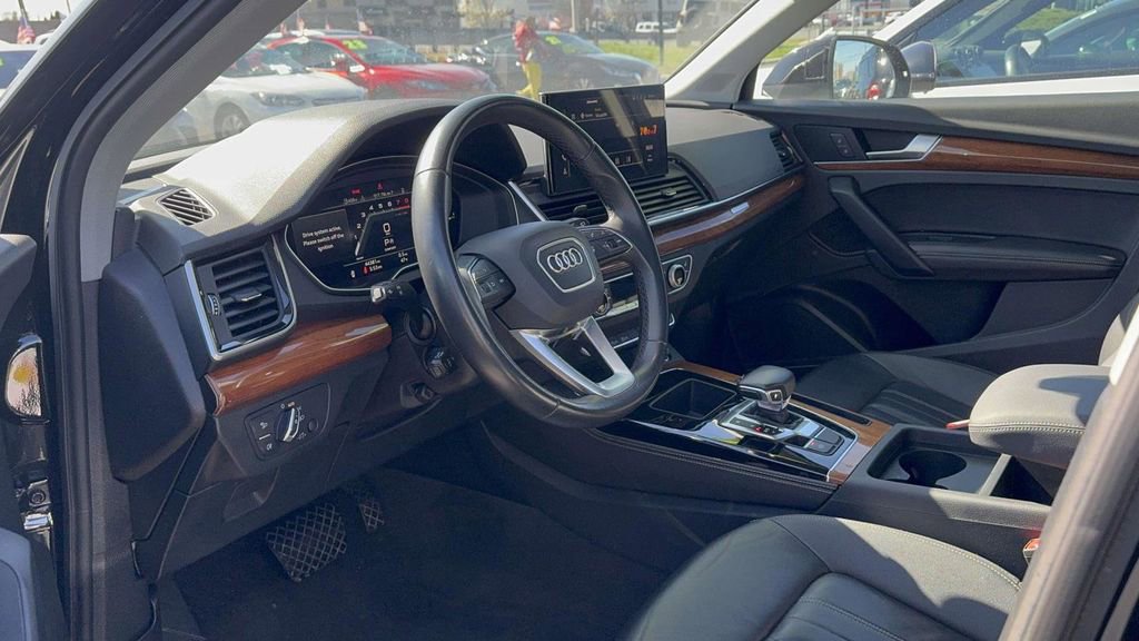 Used 2023 Audi Q5 2.0T Premium Plus w/ Premium Plus Package image 33