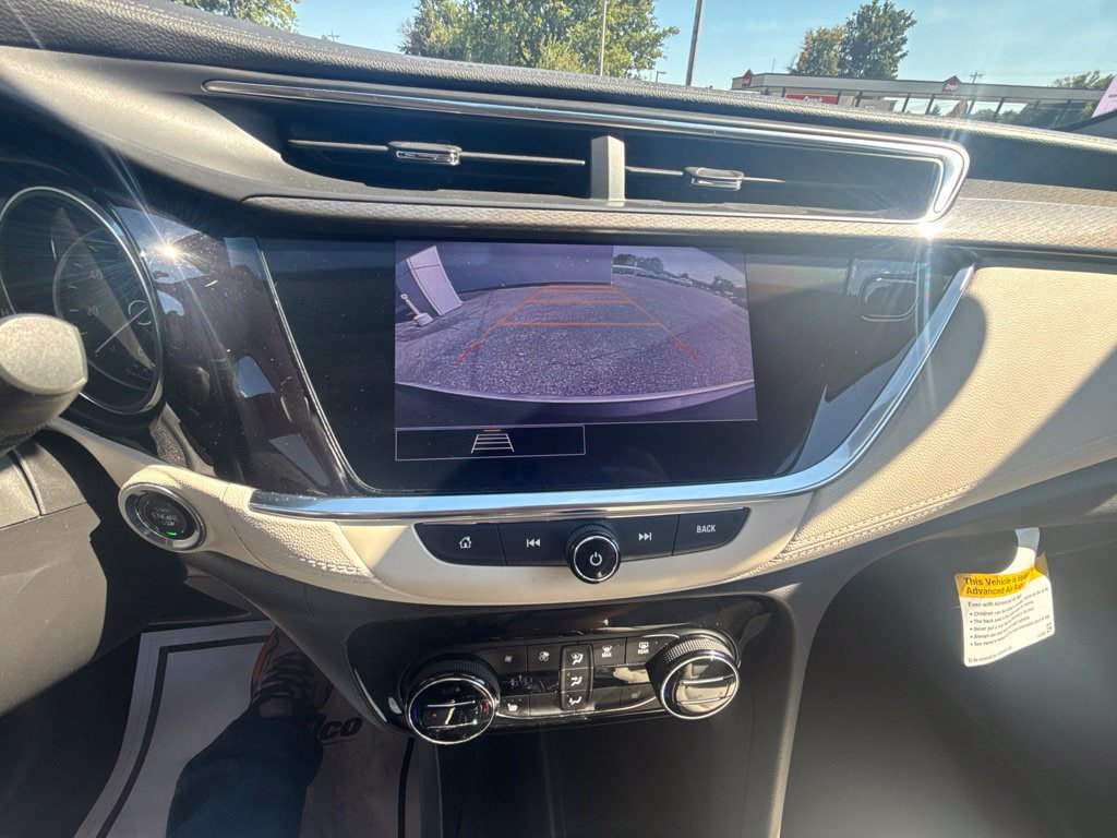 Used 2022 Buick Encore GX Select FWD image 25