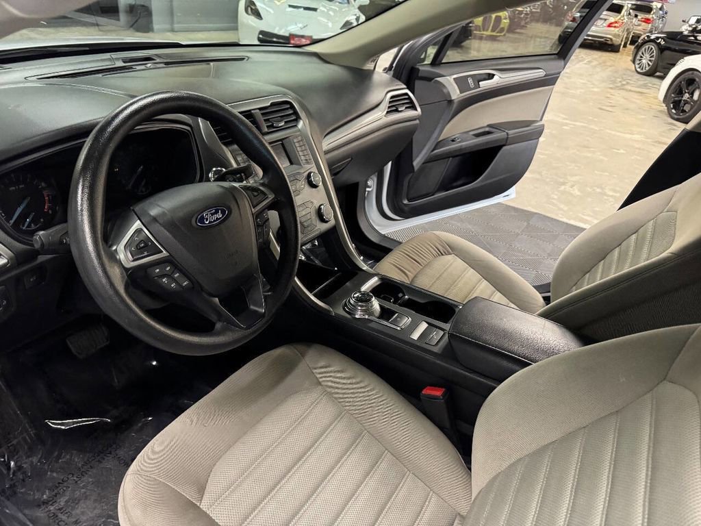 Used 2019 Ford Fusion S image 32
