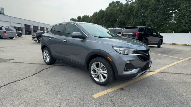 Used 2022 Buick Encore GX Preferred w/ Cold Weather Comfort Package FWD image 2