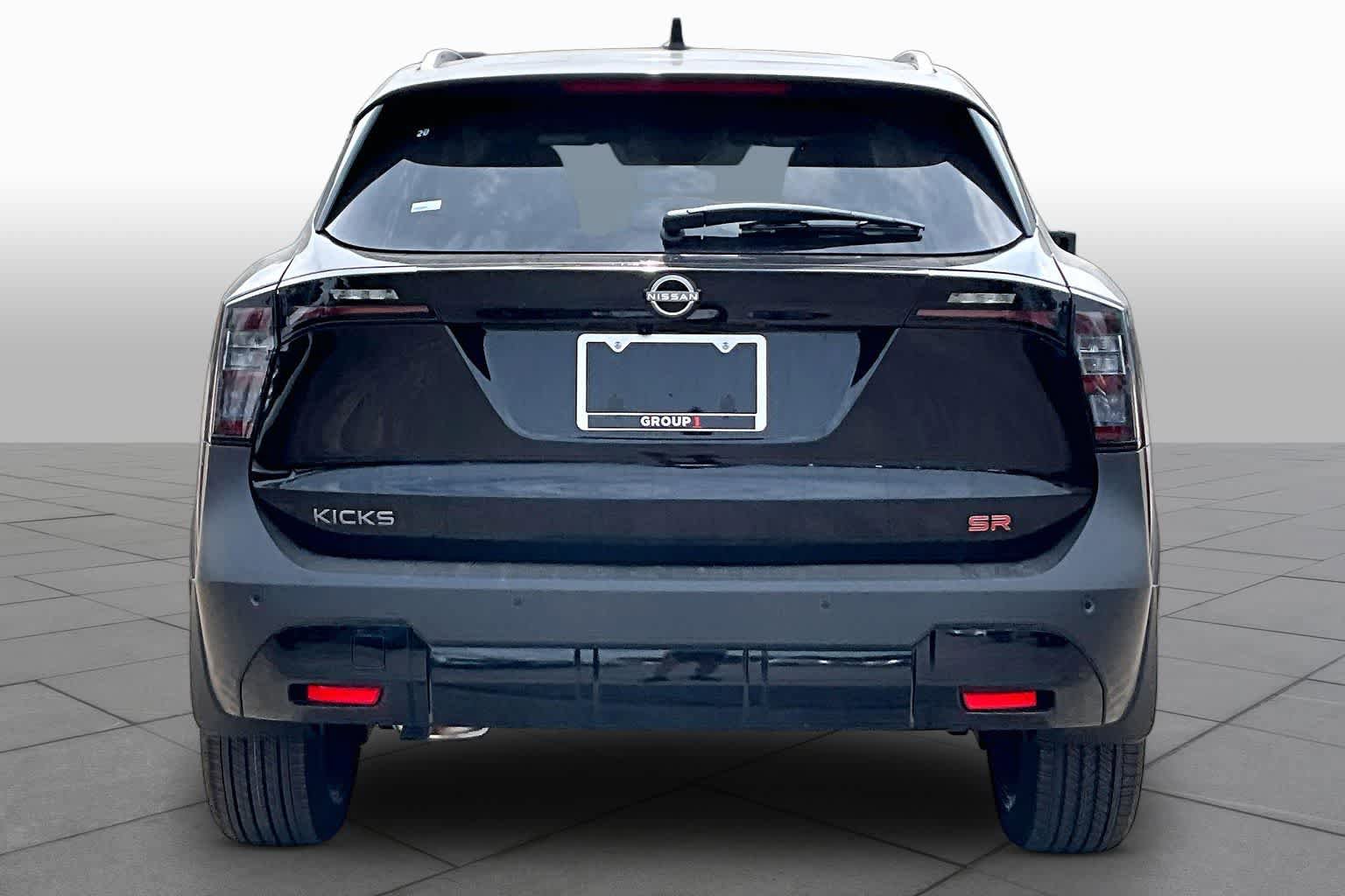 New 2026 Nissan Kicks SR FWD image 4