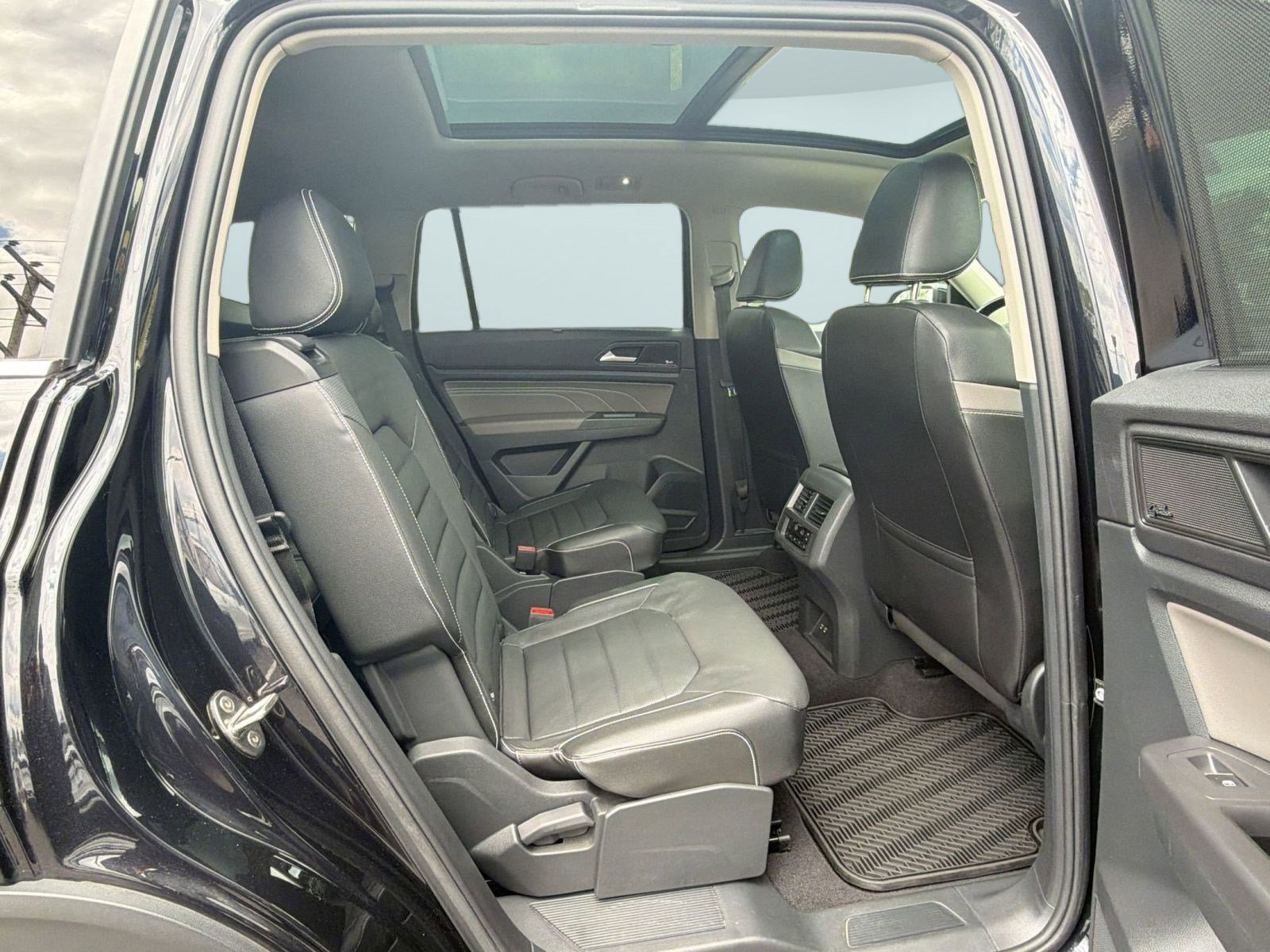 Used 2023 Volkswagen Atlas SEL Premium AWD/4WD image 27