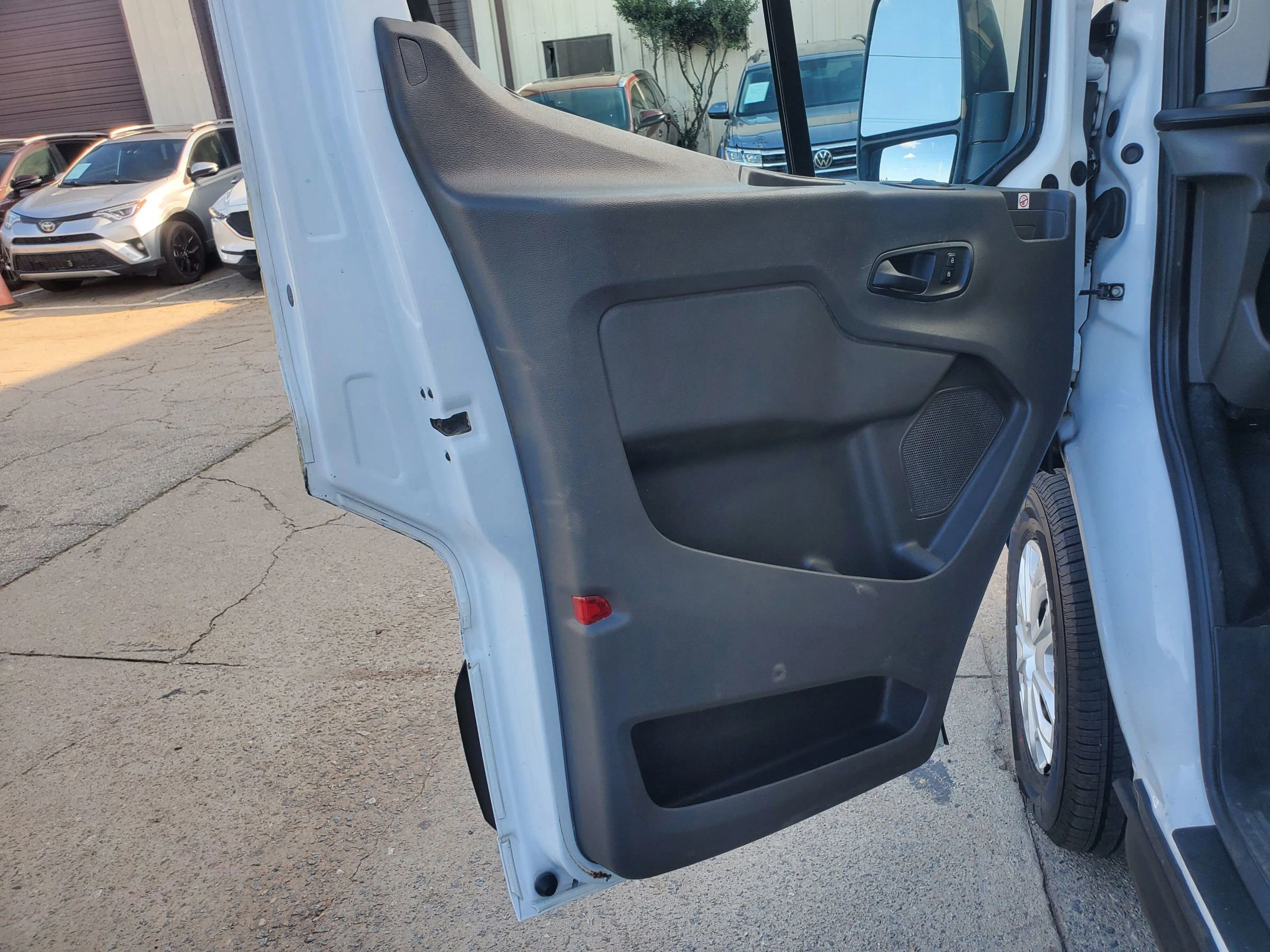 Used 2020 Ford Transit 250 Medium Roof w/ Load Area Protection Package image 17