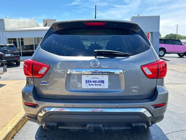 Used 2017 Nissan Pathfinder SL AWD/4WD image 8
